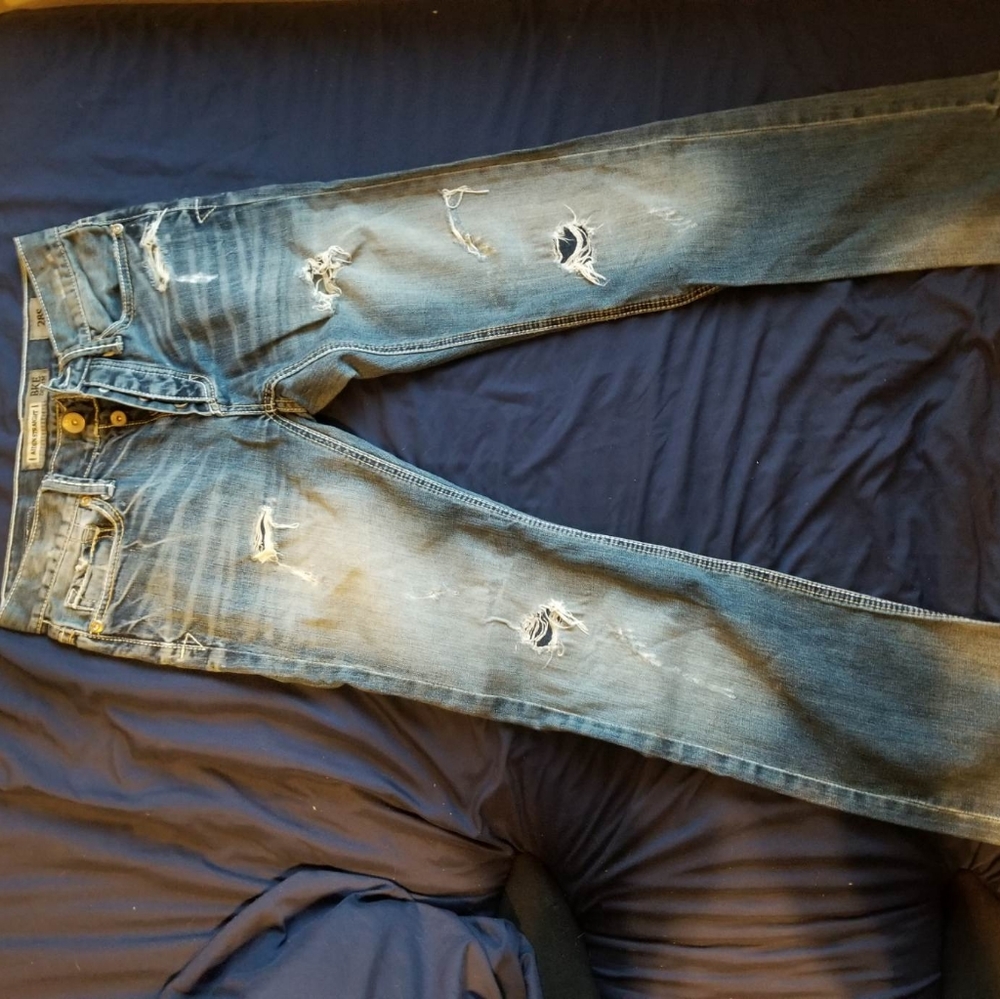Buckle jeans